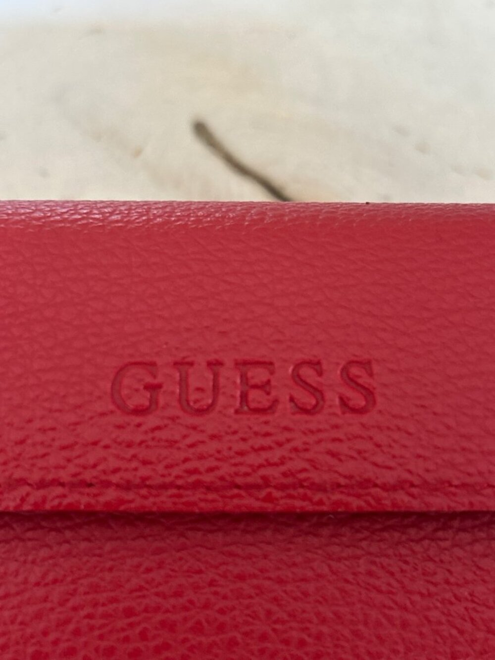 Guess Red Faux Leather Eyeglass Case Snap Magnetic Closure Soft Lined - Picture 4 of 10